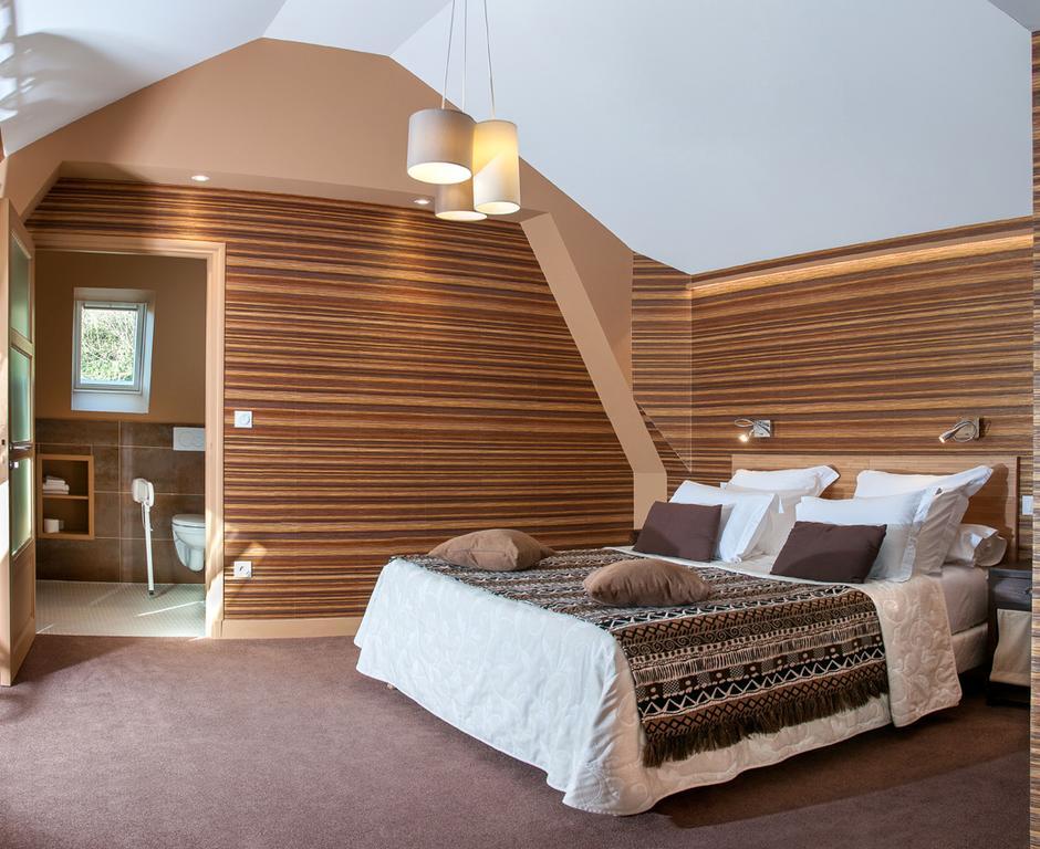 Logis Hotel Du Casino Restaurant Le Mathelia В'єрвіль-сюр-Мер Екстер'єр фото